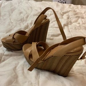 Size 6 Vince Camuto Wedges Tan